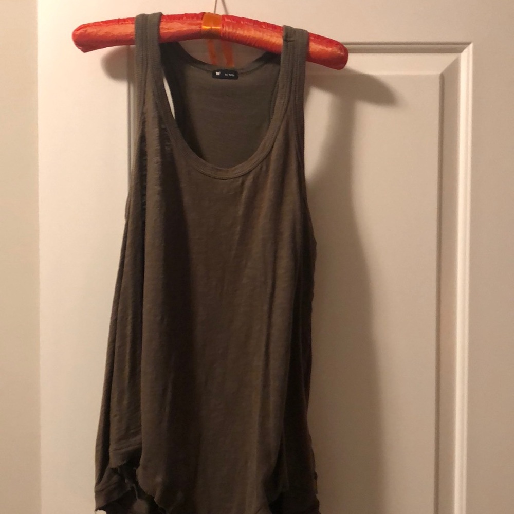 Wilt tank top in khaki color